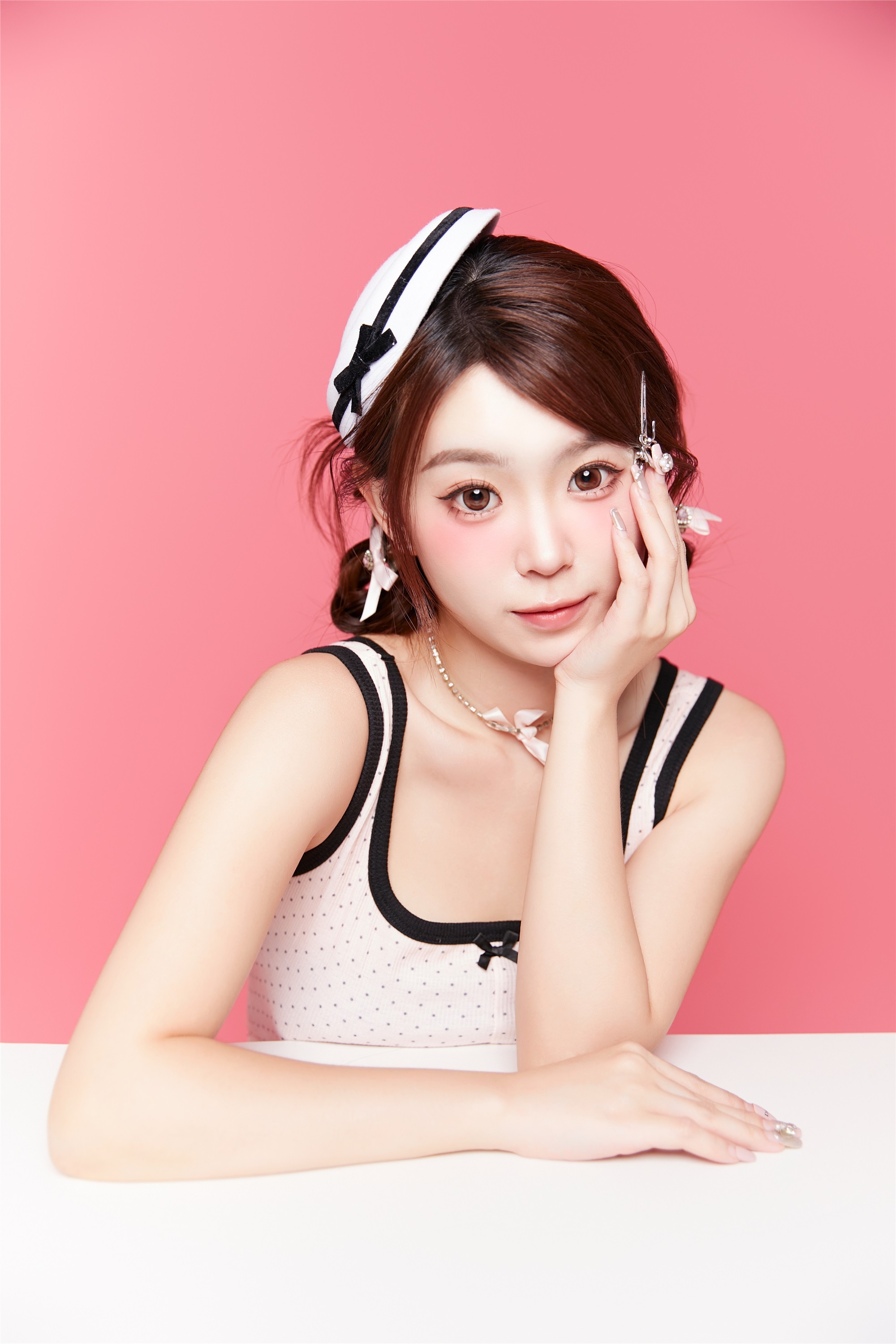 YITUYU艺图语 2025.01.07 粉色甜妹肖像 CARLEE是77呀